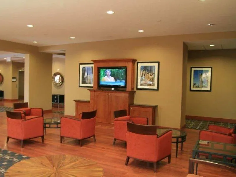Hampton Inn New York - Laguardia Airport Hotel